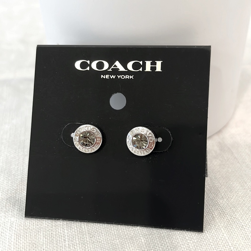 NWT Coach Open Circle Silver Stud Earrings